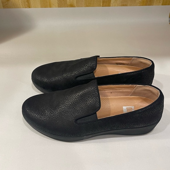 fitflop skate loafer